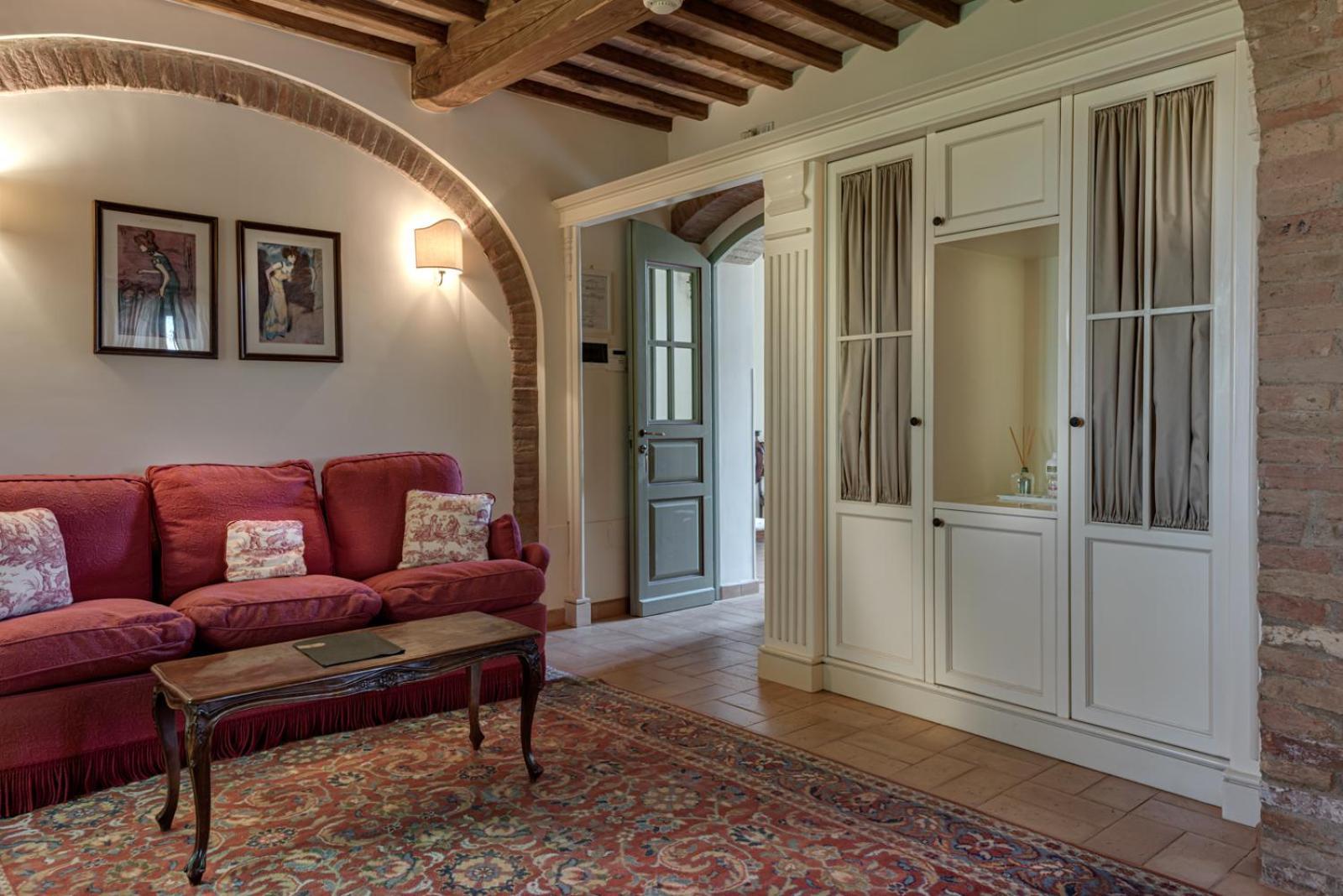 Villa Il Castagno Wine & Resort Siena Exterior photo